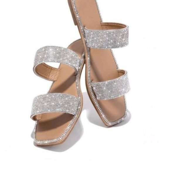 !! NEW !! Embellished Double Strap Square Toe Sandals in Silver - Picture 4 of 12